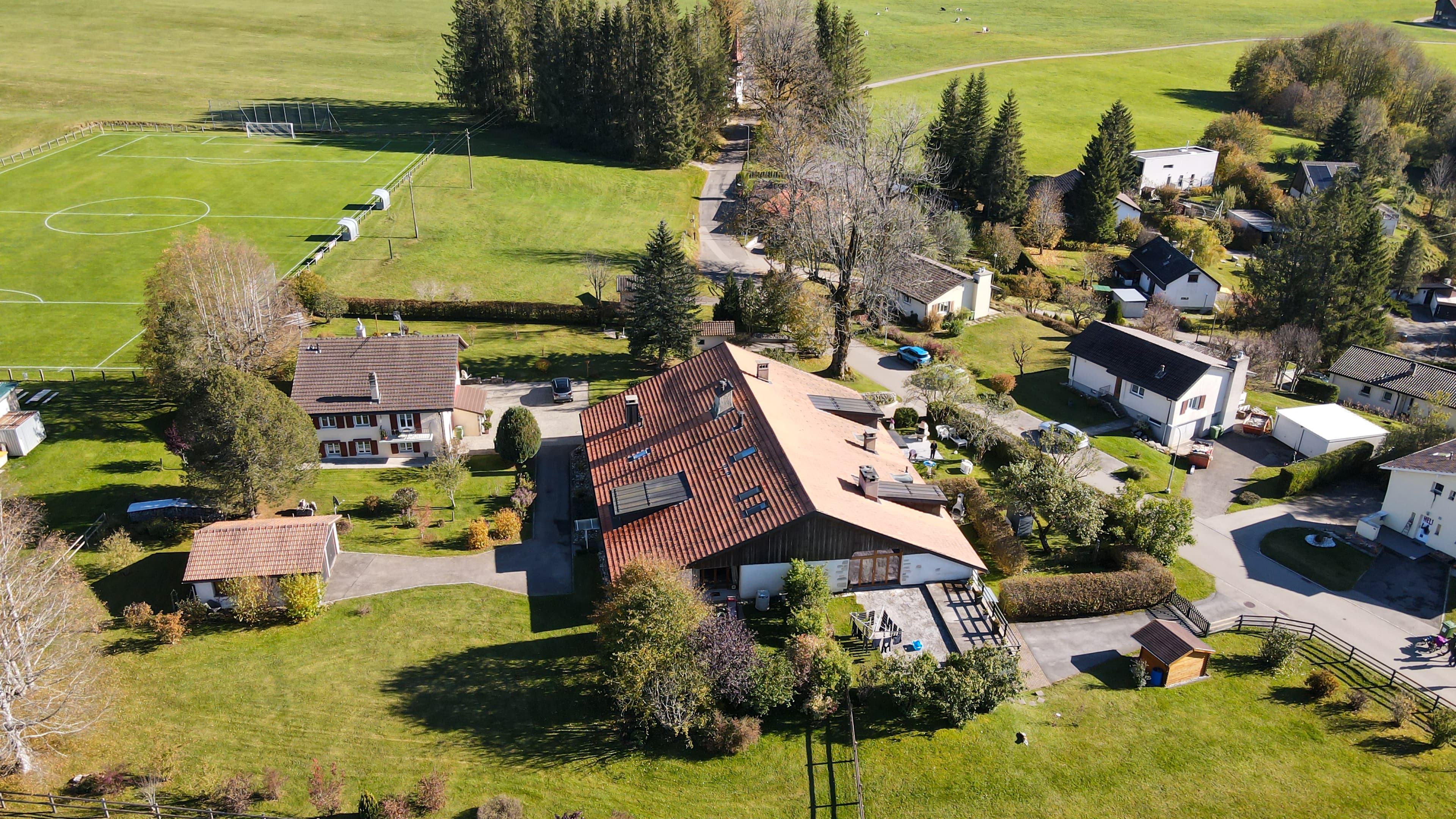 Ferme rénovée dans la campagne
