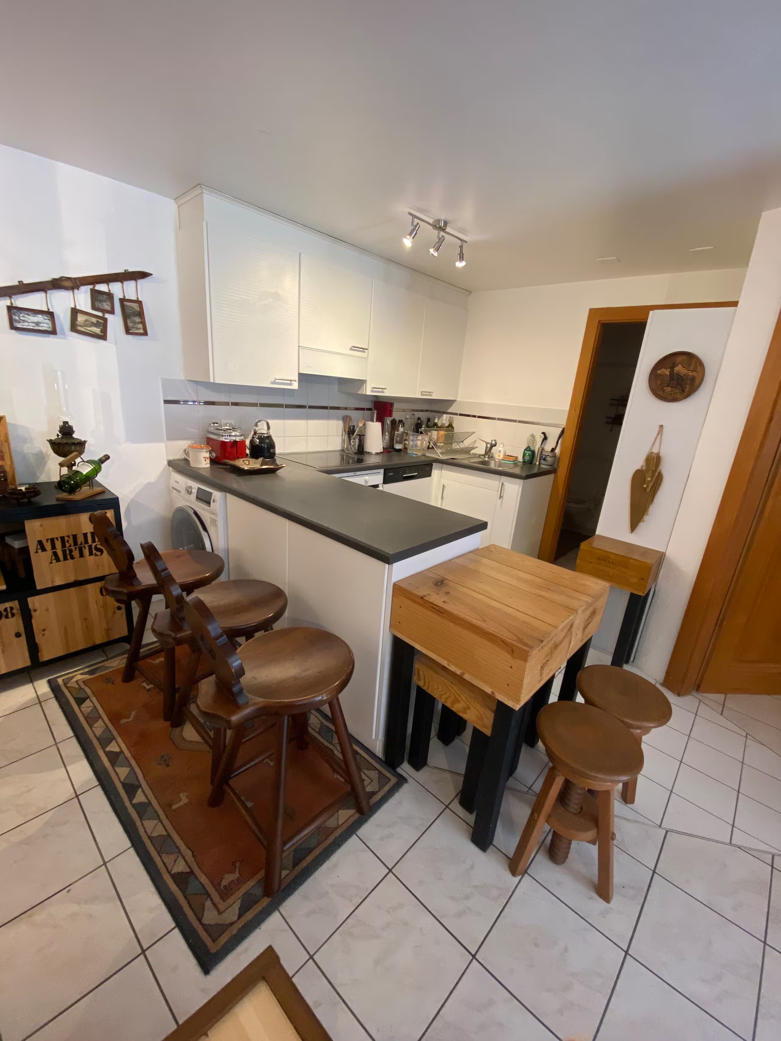 Appartement central à Champéry avec terrasse, parking et vue montagne